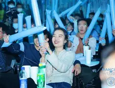 曼城引援花了多少钱